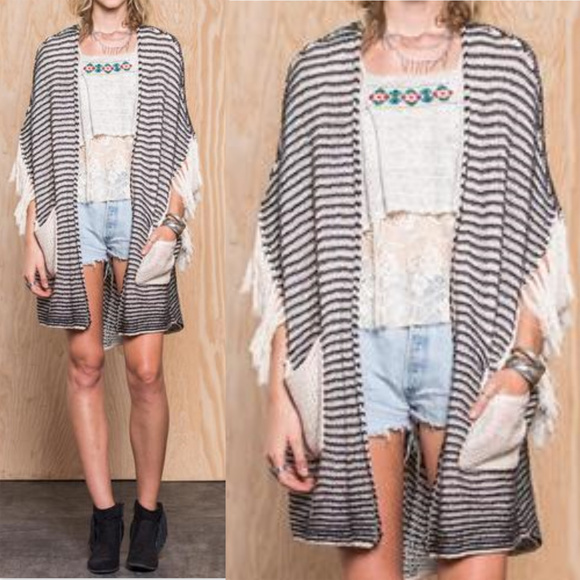 SLOAN ROUGE Sweaters - SLOANE ROUGE CARDIGAN / SWEATER KIMONO